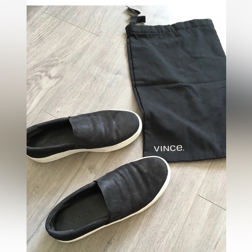 Vince Slip On Sneakers Size 5.5